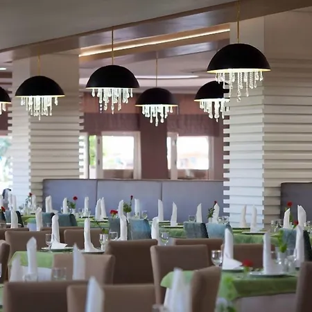 Ośrodek wypoczynkowy Adalya Ocean Deluxe 5*
